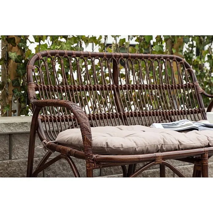 Ebuy24 Loungesofa Nella - B x T x H: 62 x 129 x 93 cm, Rattan., Schwarz - Braune Rattan-Gartenbank mit beigem Sitzkissen.