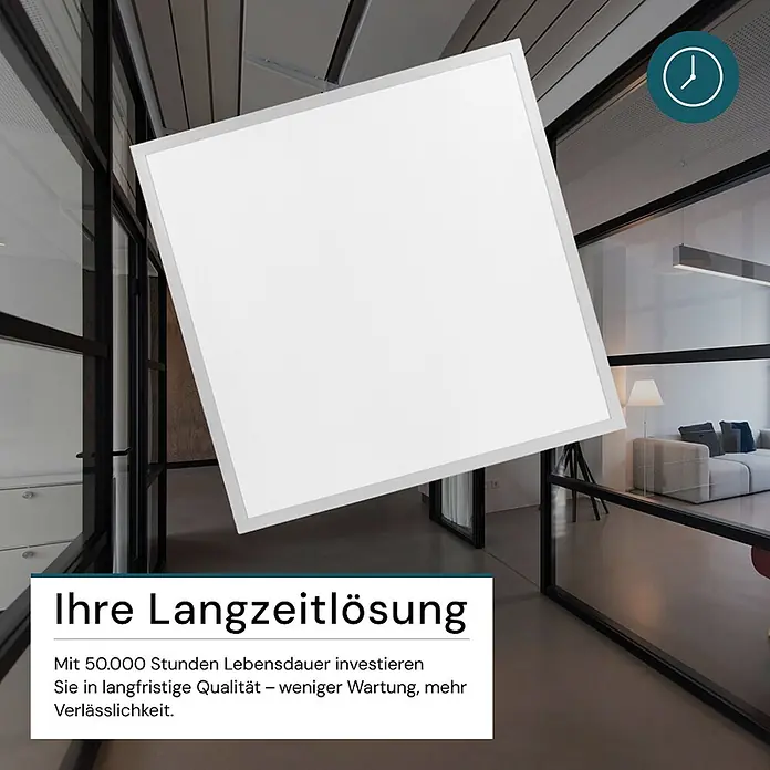 Luxula LED-Panel - 40 W, Weiß, Neutralweiß - Weißes LED-Panel, schräg im Deckenausschnitt eines modernen Büros.