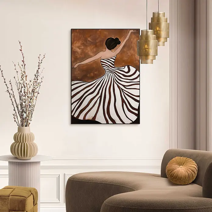 Reinders Bild Slim Frame Black - Dancing Lady Dress, B x H: 50 x 70 cm - Abstraktes Gemälde einer Tänzerin in braun-weißem Zebradruckkleid, hängt an der Wand als Teil moderner Raumdekoration.