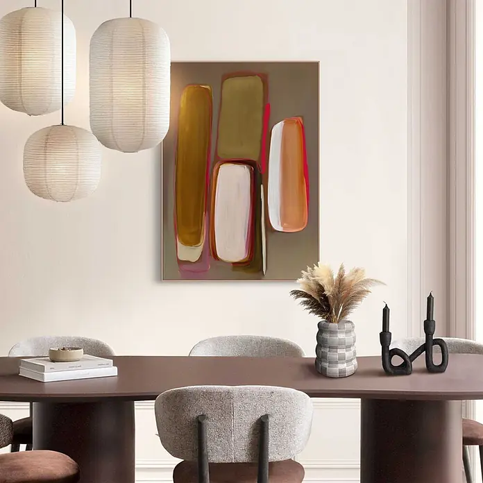 Reinders Bild Slim Frame Wood - Warm Abstract I, B x H: 50 x 70 cm - Abstraktes Gemälde mit rechteckigen Formen in Braun, Creme und Orange, pink umrandet, über einem Esstisch.