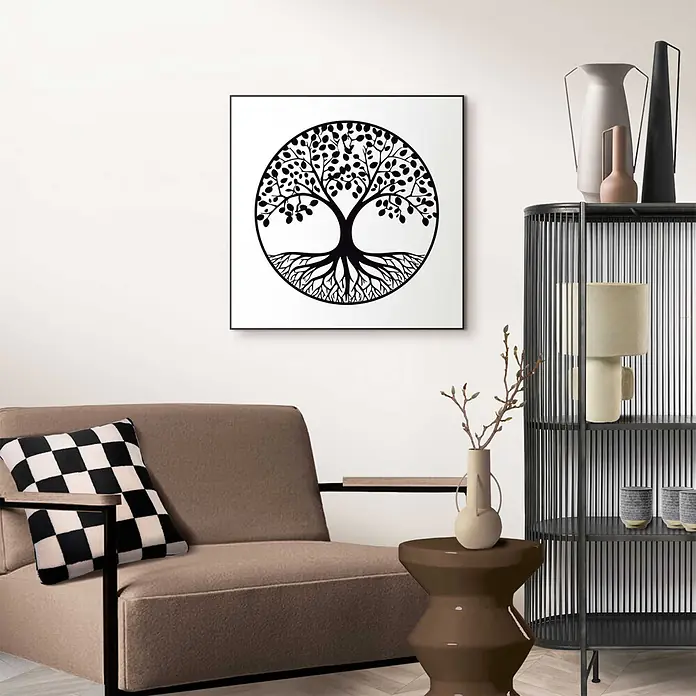 Reinders Bild Slim Frame Black - Tree of Life, B x H: 50 x 50 cm - Schwarze, runde Metallwandkunst „Baum des Lebens“ mit Wurzeln und Ästen, in einem modernen Wohnzimmer über einem Sofa.