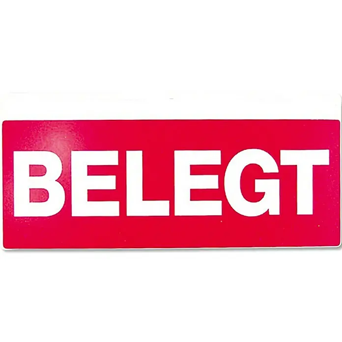 Schild Liegeplatz - 2,4 x 1,1 cm, Motiv: Belegt - Das Bild zeigt ein rotes Schild mit dem weißen Wort „BELEGT“. Ein klares Signal, dass der Raum oder Platz momentan belegt ist.