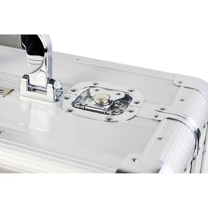 Wisent Maschinenkoffer - L x B x H: 450 x 300 x 225 mm, Aluminium, Ohne Werkzeug - Nahaufnahme eines silbernen Aluminiumkoffers mit Chromgriff und robustem Verschlussmechanismus.