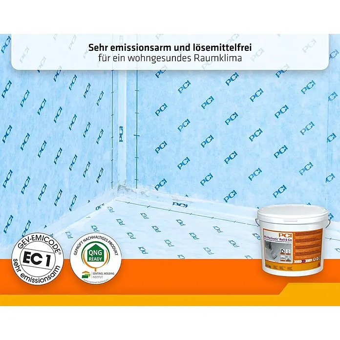 PCI Dichtkleber Pecilastic Roll&Go - 6 kg - Blaues PCI Abdichtungsvlies in einer Ecke mit weißem Produkteimer. Emissionsarm, lösemittelfrei.