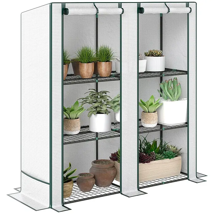 Outsunny Gewächshaus - 144 x 48 cm, Material Seitenwand: Kunststoff, 0,3 mm, Grün - Tragbares Gewächshaus mit weißer durchscheinender Abdeckung und grünem Rand, mit zwei Säulen schwarzer Drahtregale voller Topfpflanzen.