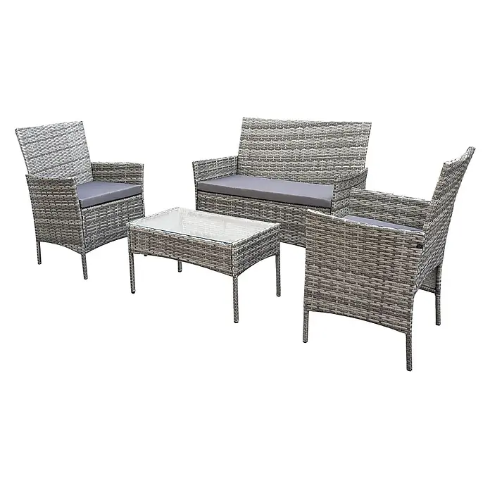 SVITA Loungemöbel-Set BROOKLYN - 4 -tlg., Polyrattan, 180g Polyester, Grau - Graues Rattan-Gartenmöbelset mit zwei Sesseln und einem Zweisitzer-Sofa, beide mit grauen Kissen, und einem Couchtisch mit Glasplatte.