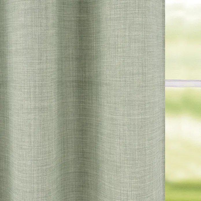 Cortina con ollaos opaca Novan - An x Al: 140 x 260 cm, Verde Sage - Cortina texturizada verde claro cubriendo una ventana.