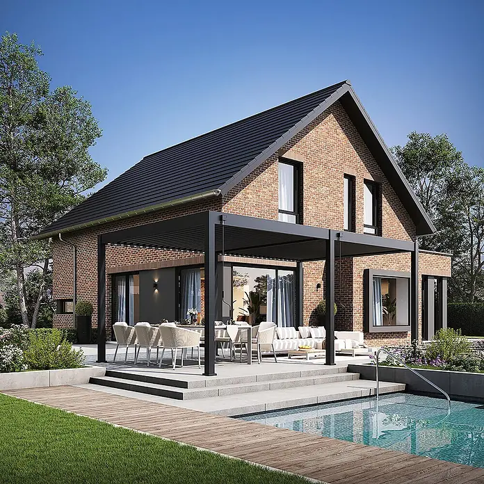 Weide Pergola Deluxe freistehend 3,6 x 7,2 m Anthrazit Aluminium - Farbe Gestell: Sandpapier FinishAnthrazit / RAL Farbcode 7024, Aluminium - Modernes Backsteinhaus mit schwarzem Giebeldach, großer Terrasse unter schwarzer Pergola mit Sitzgelegenheiten und Pool.