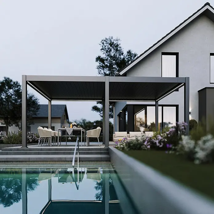 Weide Pergola Deluxe Plus freistehend 4 x 6 m Anthrazit Aluminium - Farbe Gestell: Sandpapier FinishAnthrazit / RAL Farbcode 7024, Aluminium - Moderne graue Pergola mit integrierter LED-Beleuchtung auf einer Terrasse am Pool, schafft eleganten Wohnraum im Freien.