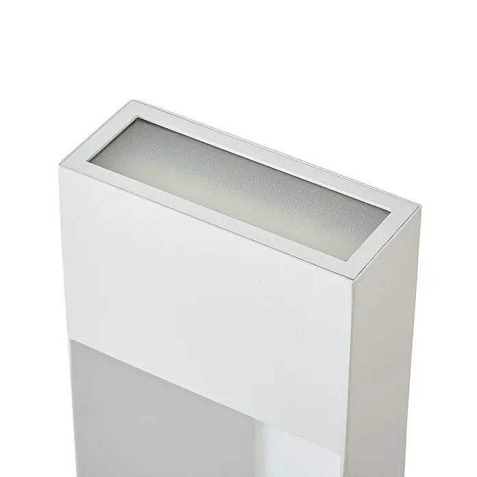 Lucande Außenlaterne Kaholo -  - Weißes, rechteckiges Außenstandlicht mit Milchglasabdeckung für diffuse Beleuchtung.