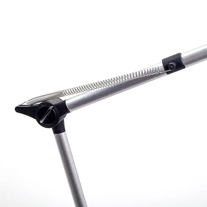 Lindby Tischleuchte Felipe - L x B x H: 36 x 16 x 49 cm, alu / grau / zink - Silberner Gelenkarm mit schwarzem verstellbarem Gelenk und Zugfedermechanismus.