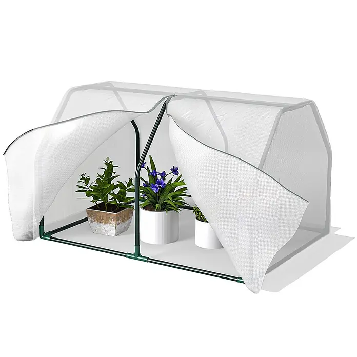 Outsunny Gewächshaus - 99 x 71 cm, Material Seitenwand: Kunststoff, 0,3 mm, Dunkelgrau - Mini-Gewächshaus mit transparenter Netzabdeckung und grünem Rahmen, teilweise geöffnet mit Topfpflanzen.