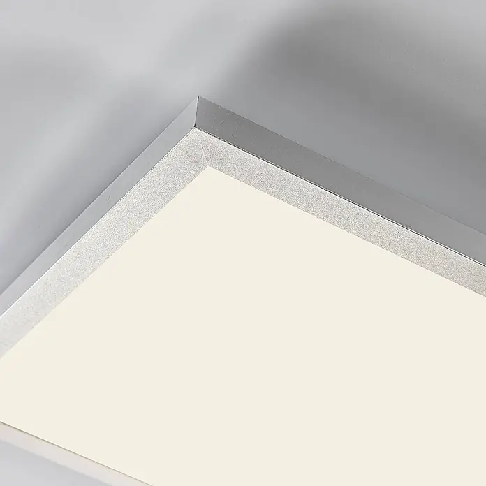 Arcchio LED-Panel Arthur - L x B x H: 119,5 x 29,5 x 4,5 cm, alu / grau / zink, weiß / opal, Neutralweiß - Quadratische LED-Panel-Leuchte mit strukturiertem silbernem Rahmen, warmweißes Licht ausstrahlend.