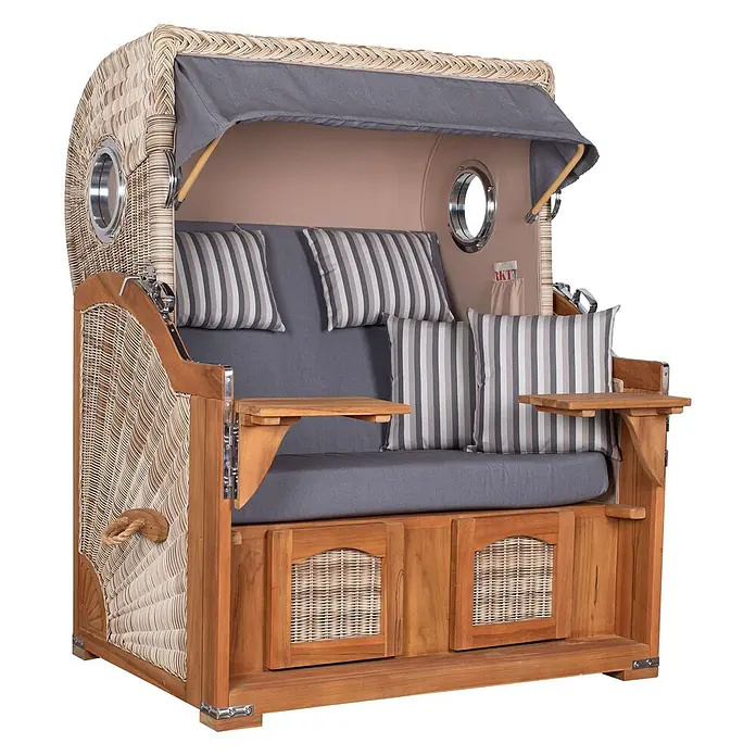 Mr. Deko Strandstuhl Strandkorb Düne Bullauge Teak PE Shell Dessin 544 - Teakholz. Polyrattan, Rückenlehne verstellbar, PE Shell, B x T x H: 125 x 80 x 170 cm - Strandkorb aus Korbgeflecht und Holz mit grauen Polstern, gestreiften Kissen und grauem Verdeck.