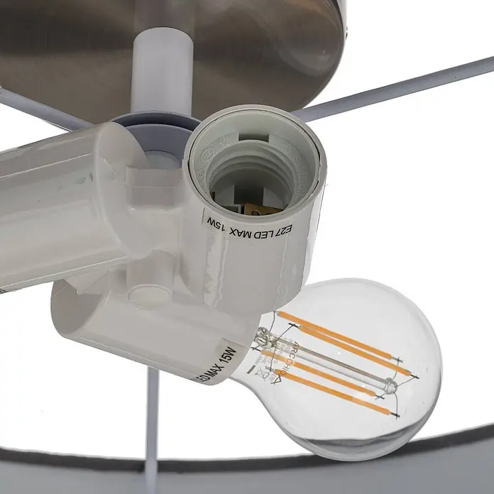 Lindby Deckenleuchte Sebatin - alu / grau / zink, alu / grau / zink, E27 - Weiße E27 Lampenfassungen mit einer teilweise eingeschraubten E27 LED Filamentlampe auf gebürsteter Metallbasis.