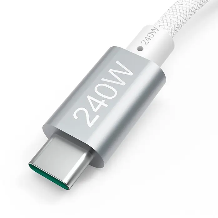 Hama USB-Kabel USB 3.2 Gen1 USB-C Stecker 1.5 m 00201721 - 1,5 m, Weiß - Silberner USB-C Kabelstecker mit weißem geflochtenen Kabel, 240W Leistung und grünem Inneren.