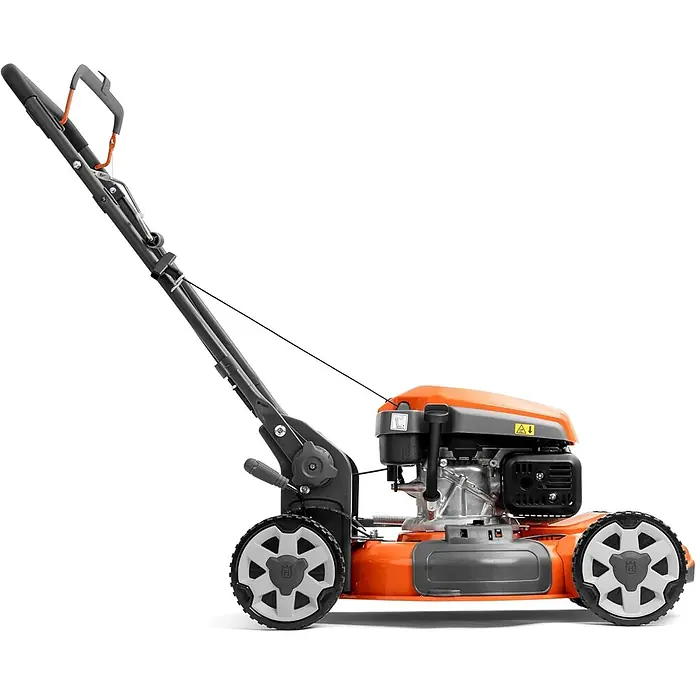 Husqvarna Benzin-Rasenmäher LB251S - 2.700 W, 166 cm³, Schnittbreite: 510 mm - Oranger und grauer benzinbetriebener Rasenmäher, Seitenansicht.