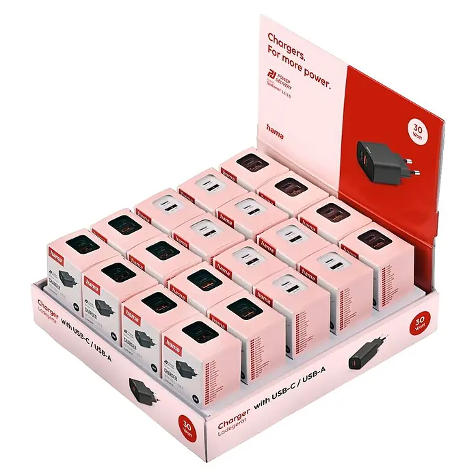 Hama Schnellladegerät 1X USB-C 1X USB-A - Weiß - Verkaufsdisplay mit Hama 30W USB-C/USB-A Ladegeräten in Schwarz und Weiß auf einem rot-rosa Ständer.