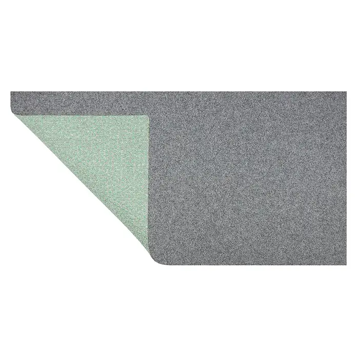 Rasenteppich Park - L x B: 100 x 100 cm, Hellgrau, Mit Drainagenoppen - Graue Filzmatte mit angehobener Ecke, die eine hellgrüne, gepunktete rutschfeste Unterseite zeigt.