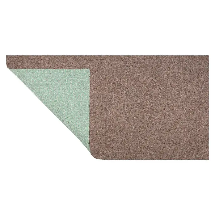Rasenteppich Park - L x B: 200 x 100 cm, Hellbeige, Mit Drainagenoppen - Braune Matte mit zurückgeklappter Ecke, die eine hellgrüne, rutschfeste Unterseite zeigt.