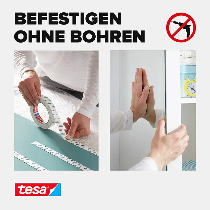 Tesa Powerbond Montageband Spiegel - 5 m x 38 mm - tesa doppelseitiges Klebeband wird auf eine Platte geklebt, um einen Spiegel ohne Bohren zu befestigen.