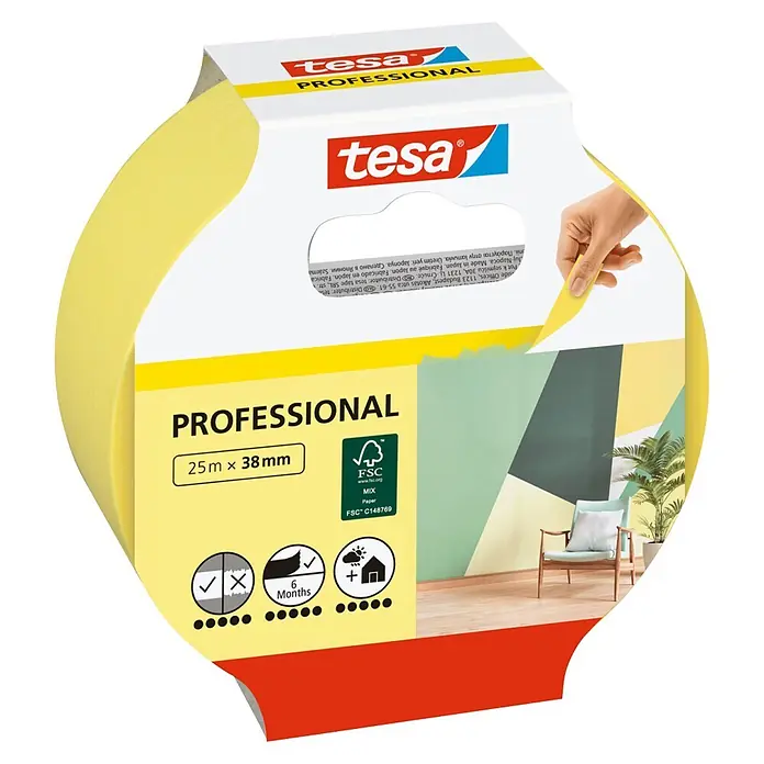 Tesa Profi-Malerband Innen - 25 m x 38 mm - Gelbe tesa Professional Abdeckbandrolle mit Produktdetails auf der Verpackung.
