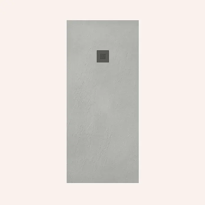 Poalgi Duschwanne Hos's HL - L x B: 130 x 70 cm, Verbundwerkstoff, Hellgrau - Hellgraue, texturierte rechteckige Duschwanne mit quadratischer dunkelgrauer Ablaufabdeckung.