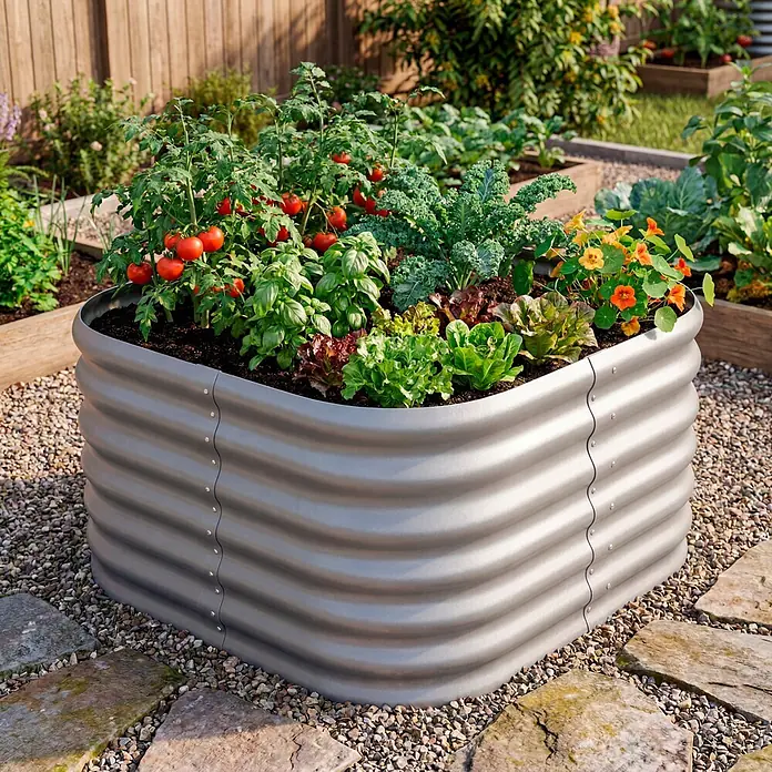 Vitavia Hochbeet Terra 401 - 82 x 82 x 40,1 cm, Zincalume®, Blank - Graues Hochbeet aus Wellblech, gefüllt mit Tomaten, Basilikum, Salat, Grünkohl und Kapuzinerkresse.