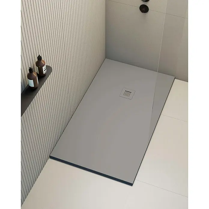 Poalgi Duschwanne Hos's - L x B: 120 x 100 cm, Verbundwerkstoff, Concret - Graue Duschwanne mit quadratischem Abfluss, in einem modernen Duschbereich integriert.