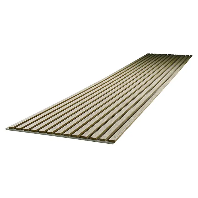 Akustikpaneel - Light Oak Funier Beige, 2.440 x 520 x 18 mm - Akustikplatte aus hellem Eichenholz mit Lamellen auf dunklem Filzträger.