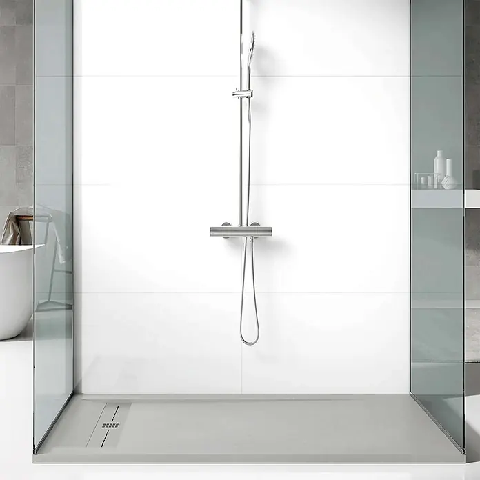 Poalgi Duschwanne Gneis - L x B: 120 x 90 cm, Verbundwerkstoff, Hellgrau - Moderne begehbare Dusche mit flacher grauer Duschwanne, klaren Glaswänden und Chrom-Duschsystem.