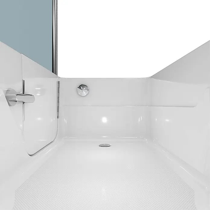 AcquaVapore Komplettdusche Fertigdusche S17D-R-EC - 75 x 150 x 210 cm, Weiß - Weißer Duschwannen-Innenraum mit strukturierter Anti-Rutsch-Oberfläche, Chromablauf und Armatur. Teilansicht einer Duschkabinentür.