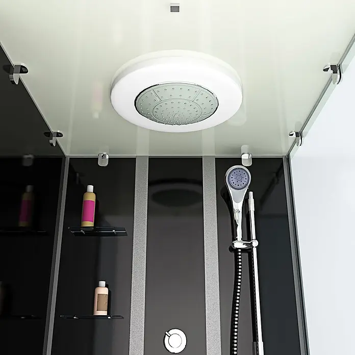 AcquaVapore Komplettdusche Fertigdusche K05-L30-EC - Schwarz - Modernes Duschkabinen-Interieur mit integriertem Duschkopf, Handbrause und dunklen Wänden mit Ablagen für bunte Flaschen.