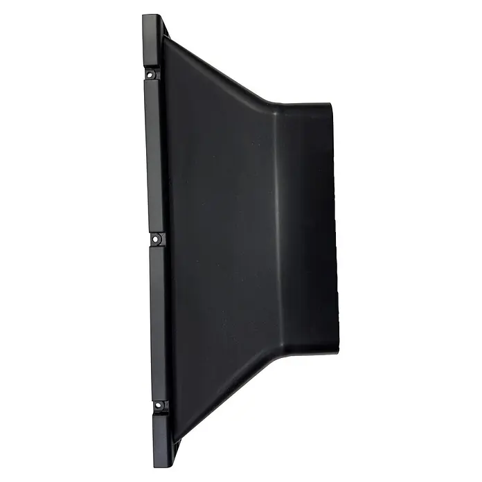 Wolkenstein Abluftadapter WDA-KS3 - 7 x 41,5 x 18 cm - Schwarzer Kunststoff-Luftkanal mit ausgestelltem, abgewinkeltem Design und integrierten Befestigungslöchern an einer Kante.
