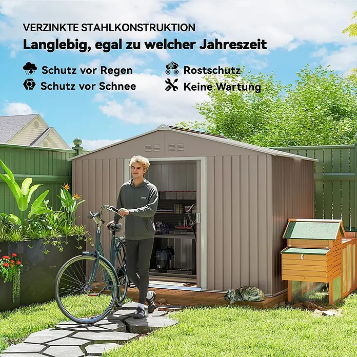 Outsunny Gerätehaus - Außenbreite inkl. Dachüberstand: 277 cm, Außentiefe inkl. Dachüberstand: 195 cm, Stahl, Hellgrau - Beigefarbenes Gartenhaus aus verzinktem Stahl im Garten, ein Mann mit Fahrrad daneben. Robust und wartungsfrei.