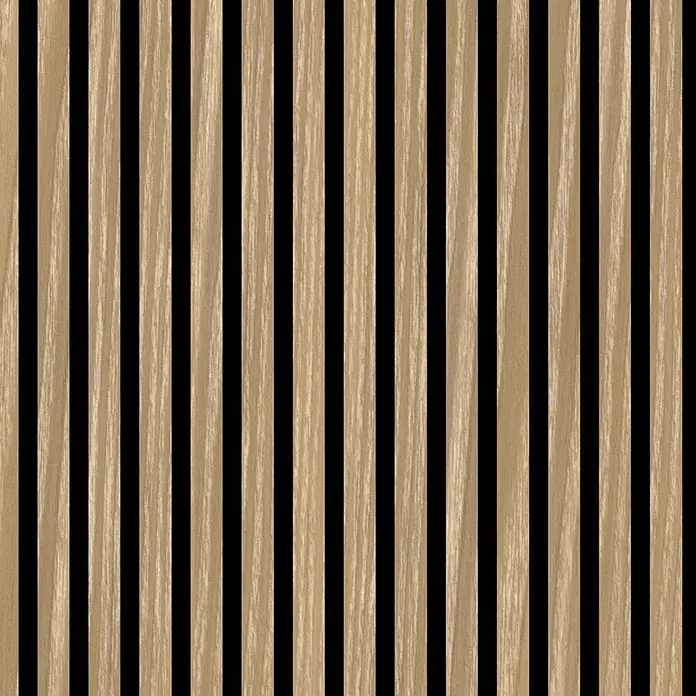 FN Neuhofer Akustikpaneel Aluminium Foliert - Eiche, L x B x S: 2.400 x 565 x 17 mm - Vertikale Wandverkleidung aus hellbraunen Holzlatten mit schwarzen Zwischenräumen.