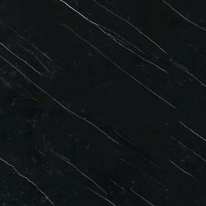 GEO Alu-Verbundplatte - 150 x 255 cm, Marmor Schwarz - Schwarze Marmoroberfläche mit zarten weißen diagonalen Adern.