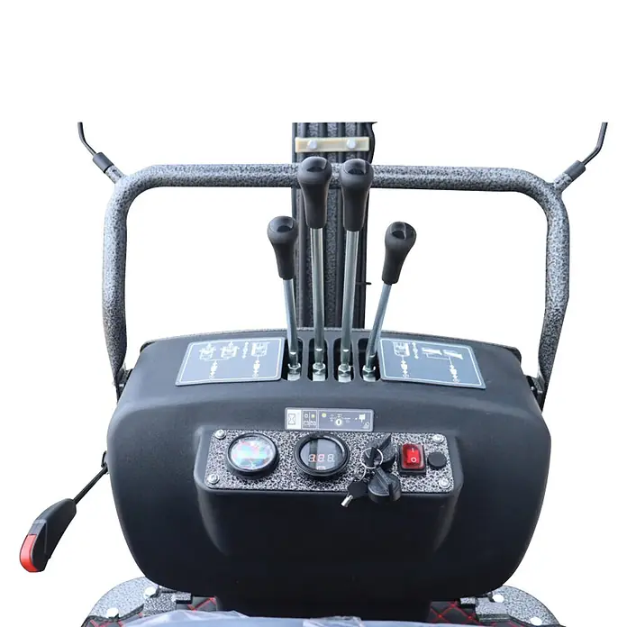 HZC Power Minibagger DKB991S - 7 kW, Diesel, Auslegerschwenkbereich: -60 ° - 60 ° - Schwarzes Bedienfeld mit mehreren schwarzen Hebeln, zwei Anzeigen, Zündschlüsseln und einem roten Schalter, montiert auf einem grauen Metallrahmen.