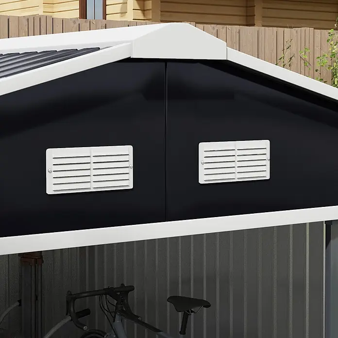 Outsunny Gerätehaus - Außenbreite inkl. Dachüberstand: 340 cm, Außentiefe inkl. Dachüberstand: 386 cm, Stahl, Dunkelgrau - Dunkelgrauer Metall-Geräteschuppen mit weißer Dachverkleidung und zwei weißen Lüftungsgittern. Ein Fahrrad ist darin verstaut.