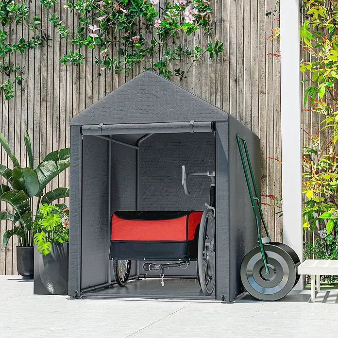 Outsunny Gerätehaus - Außenbreite inkl. Dachüberstand: 120 cm, Außentiefe inkl. Dachüberstand: 179 cm, Stahl, Dunkelgrau - Dunkelgrauer Stoff-Lagerschuppen mit rotem Lastenfahrrad in Außenumgebung.