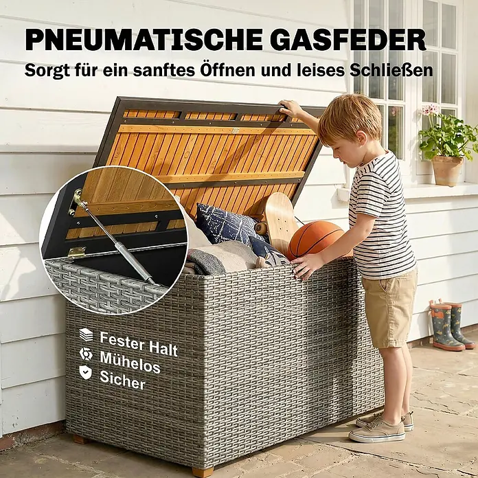 Outsunny Garten-Aufbewahrungsbox - Dunkelgrau - Graue Outdoor-Aufbewahrungsbox im Rattan-Look mit Holzdeckel, von einem Kind geöffnet, zeigt die Gasfeder für sanftes Öffnen und leises Schließen.