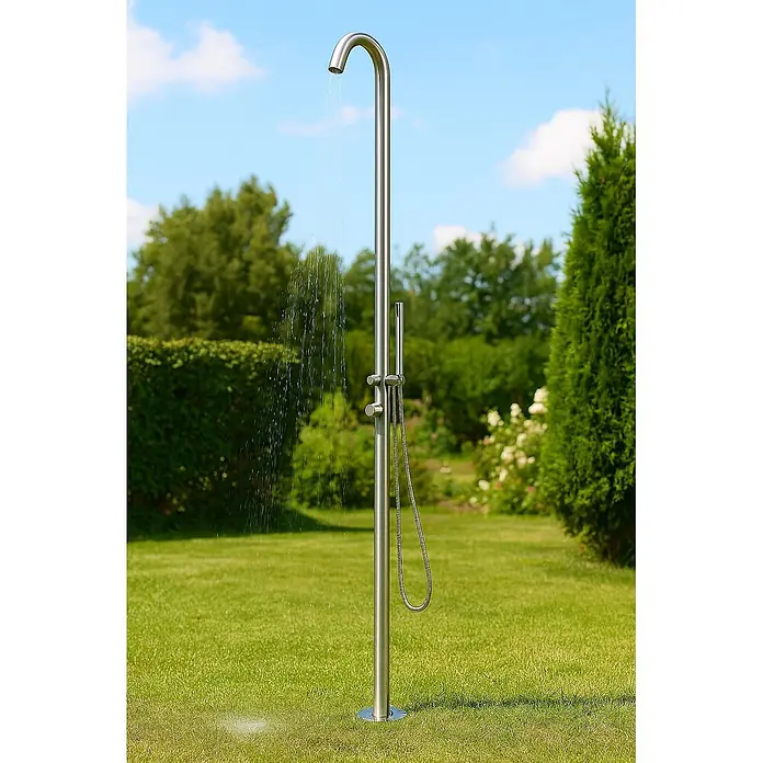 Ideal Eichenwald Pooldusche Modell 70 Gartendusche Sylt - Edelstahl - Gartendusche aus Edelstahl mit Kopf- und Handbrause, Wasser läuft.