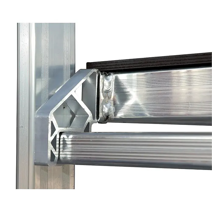 Facal Rollgerüst Heimwerkergerüst S100 CLIC - Arbeitshöhe: 4.360 m - Aluminiumleiter/-gerüstverbindung mit Schweißnähten, die eine horizontale Stange mit einem vertikalen Rahmen verbindet.