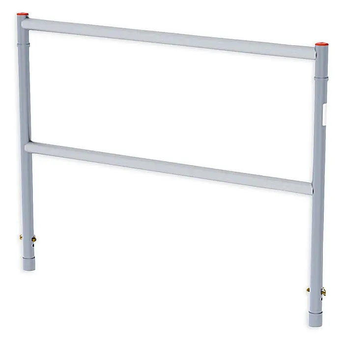 Altrex Rollgerüst Geländerrahmen RS TOWER 4 breit 135 -  - Verstellbares zweistrebiges graues Metall-Sicherheitsgeländer mit orangefarbenen Kappen.