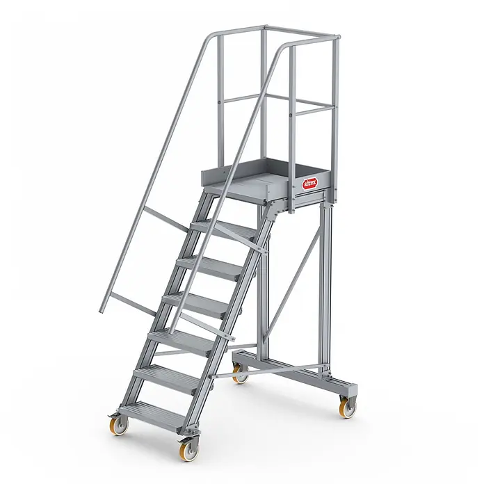Altrex Podestleiter Podesttreppe fahrbar 60° 7 Stufen - Anzahl Tritte: 7 Stk., Arbeitshöhe: 3.710 m, Aluminium - Mobile Aluminium-Arbeitsbühne mit Stufen, Sicherheitsgeländern, einer Plattform und Rollen mit orangefarbenen Rädern.