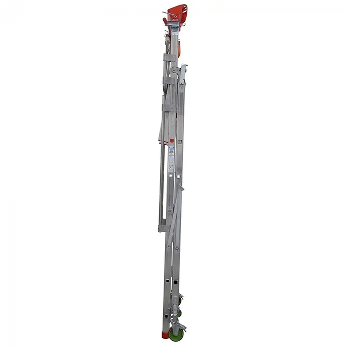 Facal Podestleiter Casta Podesttreppe Aluminium S600 5 Stufen - Anzahl Tritte: 5 Stk., Arbeitshöhe: 3.110 m, Aluminium - Geklappte Aluminium-Mehrzweckleiter mit roten Akzenten und grünen Rollen.