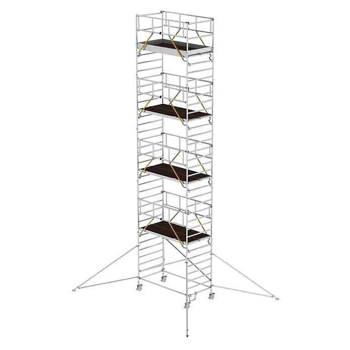 Munk Rollgerüst Rollgerüst SG mit Doppelplattform 1,35x2,45m und Ausleger 11,51m AH - Arbeitshöhe: 11.510 m - Hoher, mehrstufiger mobiler Gerüstturm aus silbernem Metall, mit dunklen Plattformen und gelben Diagonalstreben, sowie Auslegern für Stabilität.