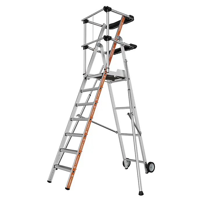 Siedra-Leitern Treppenpodest Stufen Plattformleiter mit Fallschutzschienen und halbautomatischem Schlie� - Anzahl Tritte: 7 Stk., Arbeitshöhe: 3.630 m, Belastbarkeit: 150 kg, Aluminium - Silberne Aluminium-Arbeitsplattform mit Leiter, Geländer, orangefarbenen Gurten und Rädern für einfachen Transport.