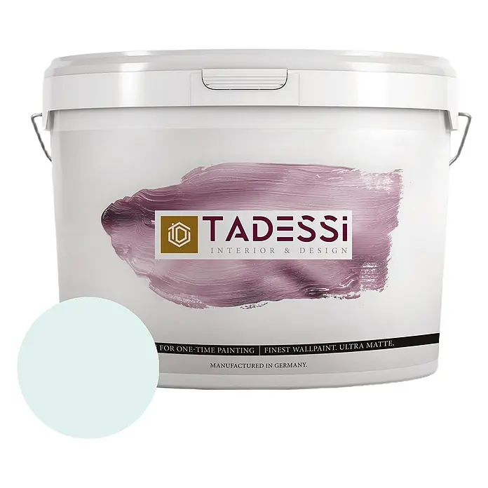 Tadessi Wandfarbe Mintgrün - Grün, Matt, 2,5 l - Weißer Farbeimer mit TADESSI Logo, lila Pinselstrich und hellblauem Farbmuster. Feinste ultramatte Wandfarbe.