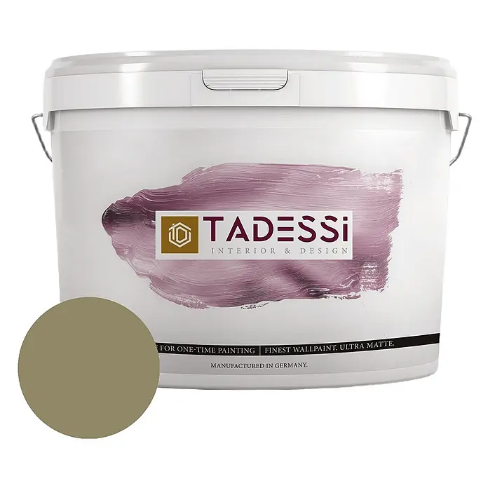 Tadessi Wandfarbe Mocha - Grün, Matt, 2,5 l - Weißer TADESSI Farbeimer mit olivbrauner Farbprobe. Eine ultramatte Wandfarbe für einmaligen Anstrich.
